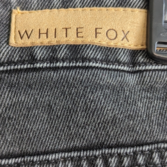 White Fox Jeans, Size XS, Black, Distressed - Picture 11 of 12